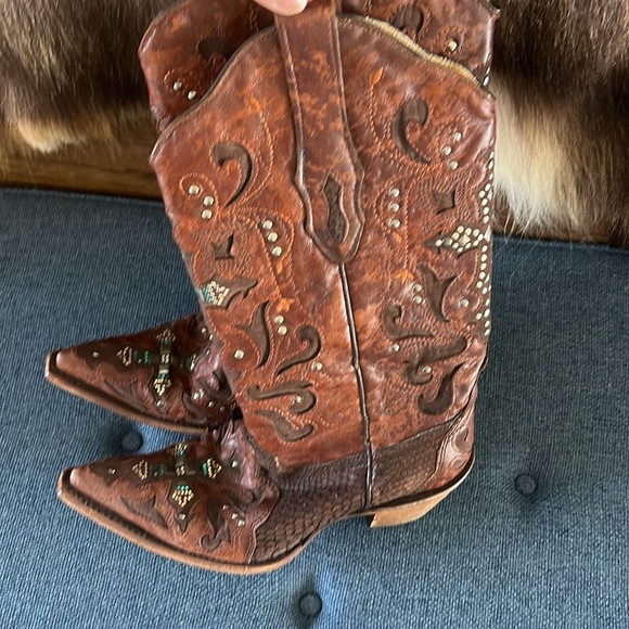 Corral Boots - Picture 3 of 8